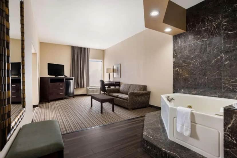 Private in-room jacuzzi tub in the King Suite with Whirlpool at Best Western Houma Inn