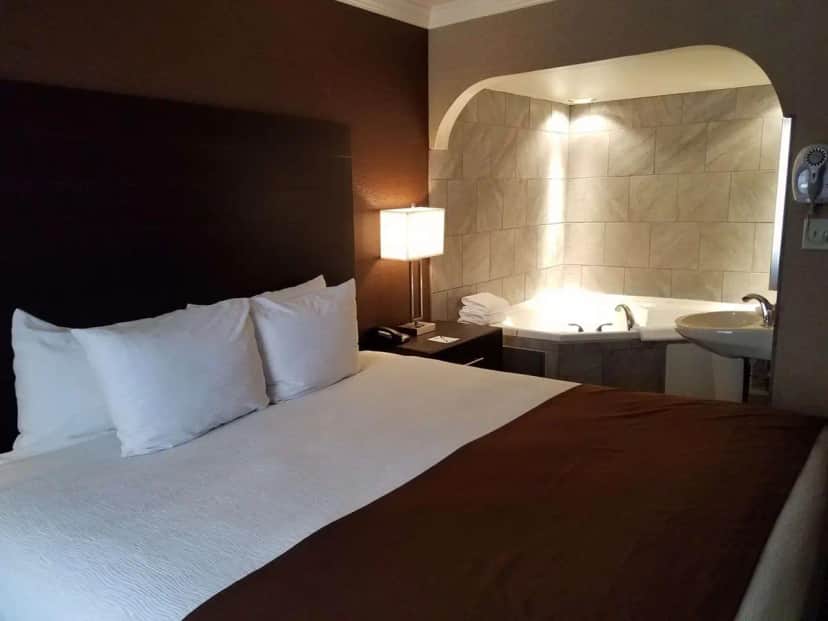 Private in-room jacuzzi in the King Suite with Sofa Bed and Jacuzzi at Best Western InnSuites Tucson Foothills Hotel & Suites