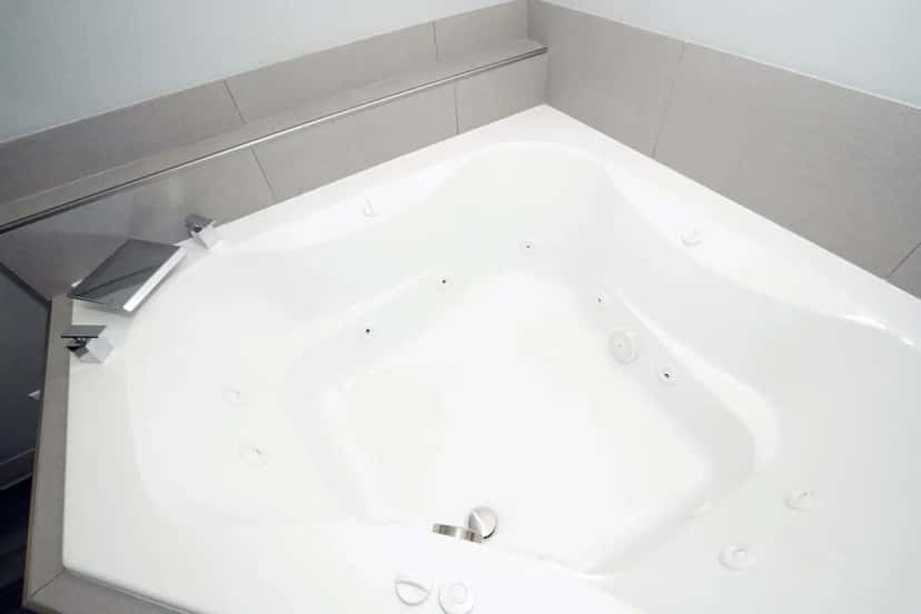 In-room jacuzzi tub at Best Western Paramus Hotel & Suites in Paramus, NJ