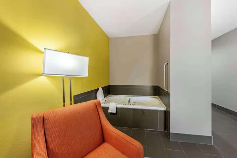 In-room hot tub at Best Western Plus in Midwest City, OK