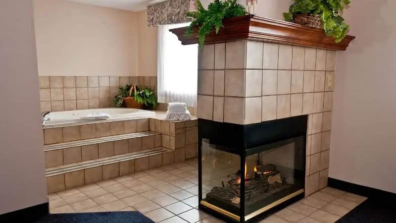 Best Western Plus Brandywine Inn & Suites hotel photo 1 in Monticello, Indiana