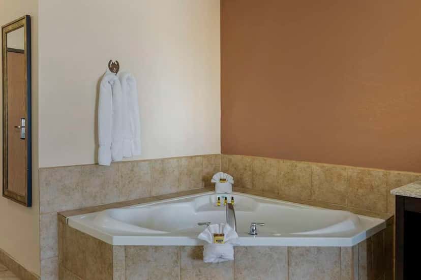 In-room jacuzzi tub at Best Western Plus Country Inn & Suites in Dodge City, KS