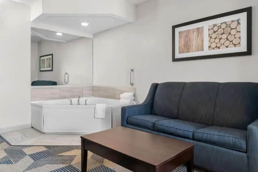 Private in-room jacuzzi tub in the King Suite with Spa Bath at Best Western Plus Flint Airport Inn & Suites