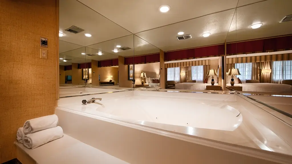 Private in-room jacuzzi at Best Western Plus Las Brisas Hotel