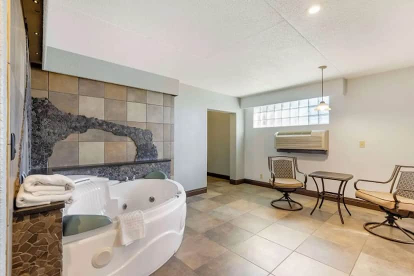 Private in-room jacuzzi tub in the Suite, 1 King Bed, Non Smoking, Hot Tub at Best Western Plus Longbranch Hotel & Convention Center