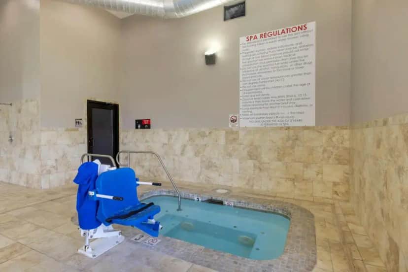 a spa with a hot tub in a room at Best Western Plus North Platte Inn & Suites in North Platte