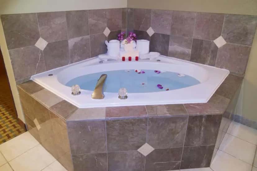 In-room hot tub at Best Western Plus Orchid Hotel & Suites in Roseville, CA