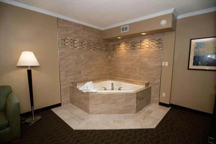 In-room hot tub at Best Western Plus Plattsburgh in Plattsburgh, NY