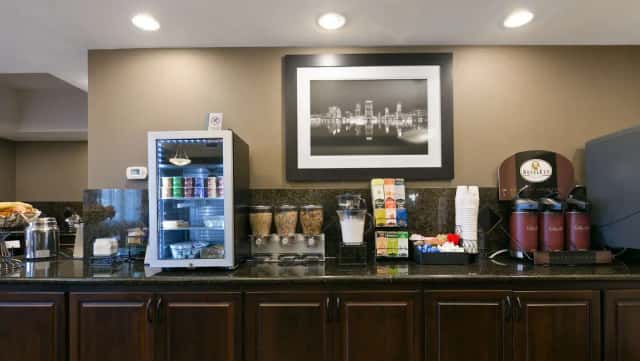 Best Western Plus Port Of Camas-washougal Convention Center — guest room