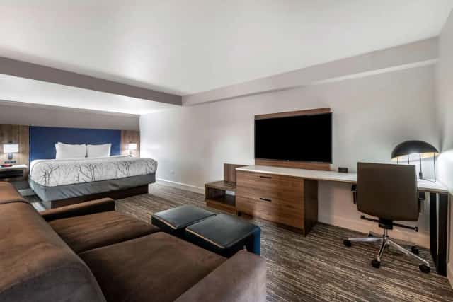 Best Western Premier Denver East — guest room