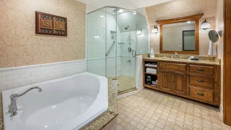 Best Western Premier Mariemont Inn hotel photo 1 in Mariemont, Ohio