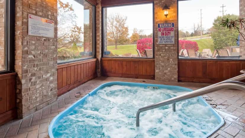 Shared indoor hot tub at Best Western Richland Inn-Mansfield in Mansfield, OH