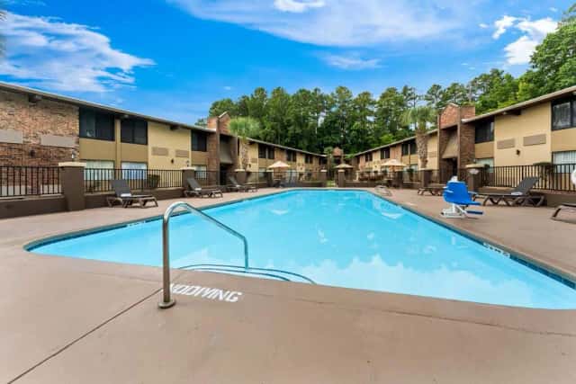 Best Western Riverside Inn — guest room