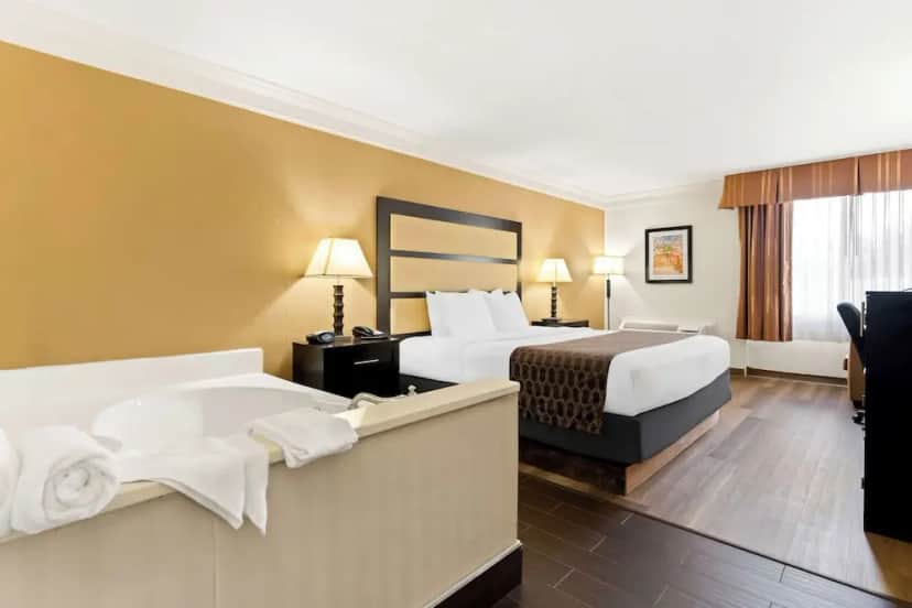 Private in-room jacuzzi in the Standard Room, 1 King Bed, Non Smoking, Jetted Tub at Best Western Riverside Inn