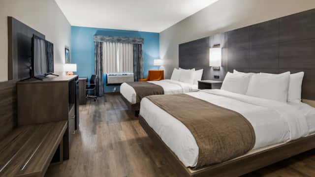 Best Western Shallotte / Ocean Isle Beach Hotel — guest room