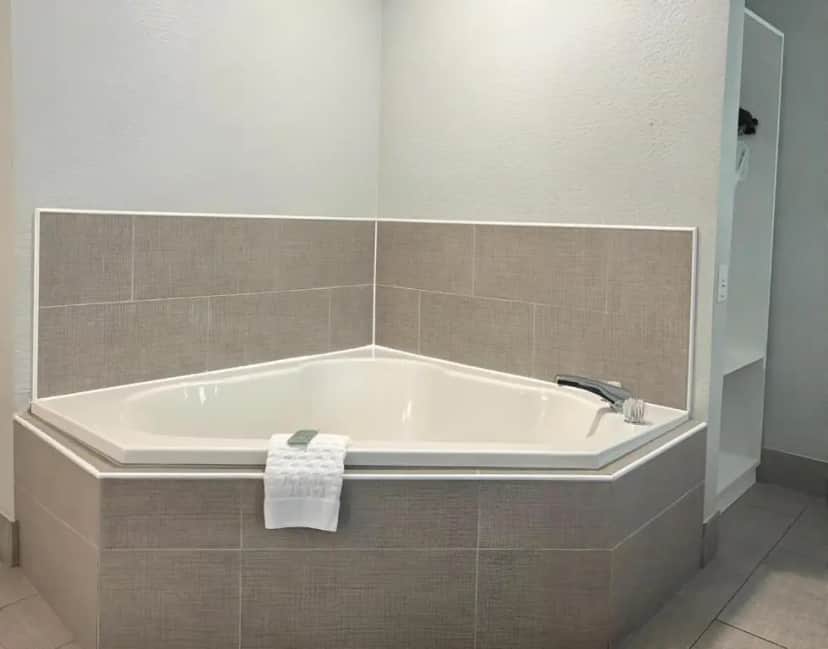 Private in-room jacuzzi tub in the King Room with Whirlpool at Best Western Shallotte / Ocean Isle Beach Hotel
