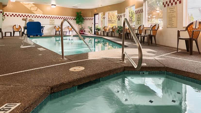 Shared indoor hot tub at Best Western Wilsonville Inn & Suites