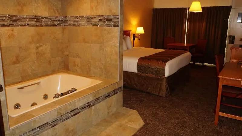 Biltmore Hotel & Suites hotel photo 1 in Fargo, North Dakota
