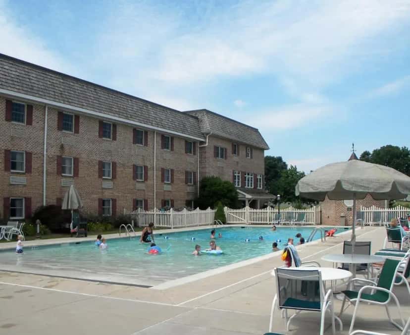 In-room hot tub at Bird-In-Hand Family Inn in Bird in Hand, PA