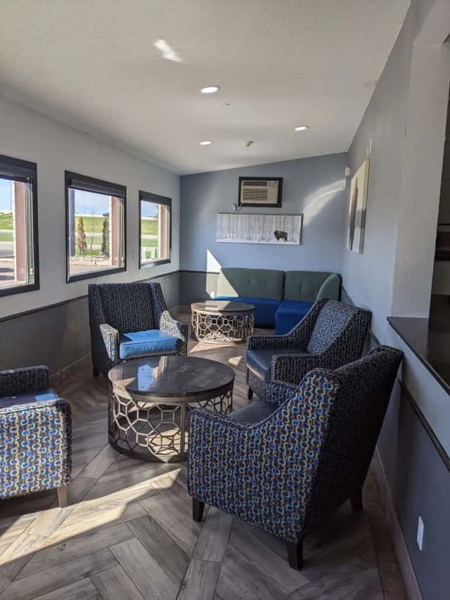 Bison Inn and Suites — guest room