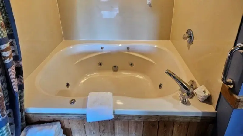 Black Bear Resort hotel photo 1 in Davis, West Virginia