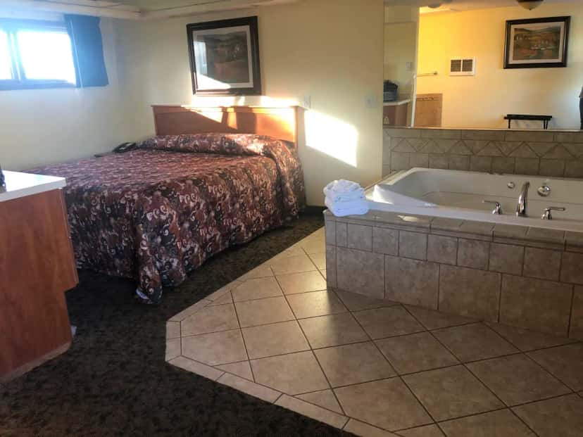 In-room hot tub at Black Hawk Motel & Suites in Wisconsin Dells, WI