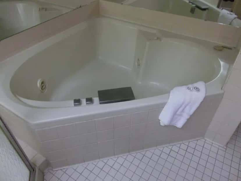 In-room hot tub at Bonnie Castle Resort & Marina in Alexandria Bay, NY