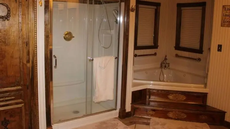 Book Nook Inn hotel photo 1 in Lumberton, Texas