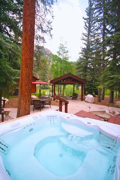 Private outdoor hot tub at Boulder Brook on Fall River