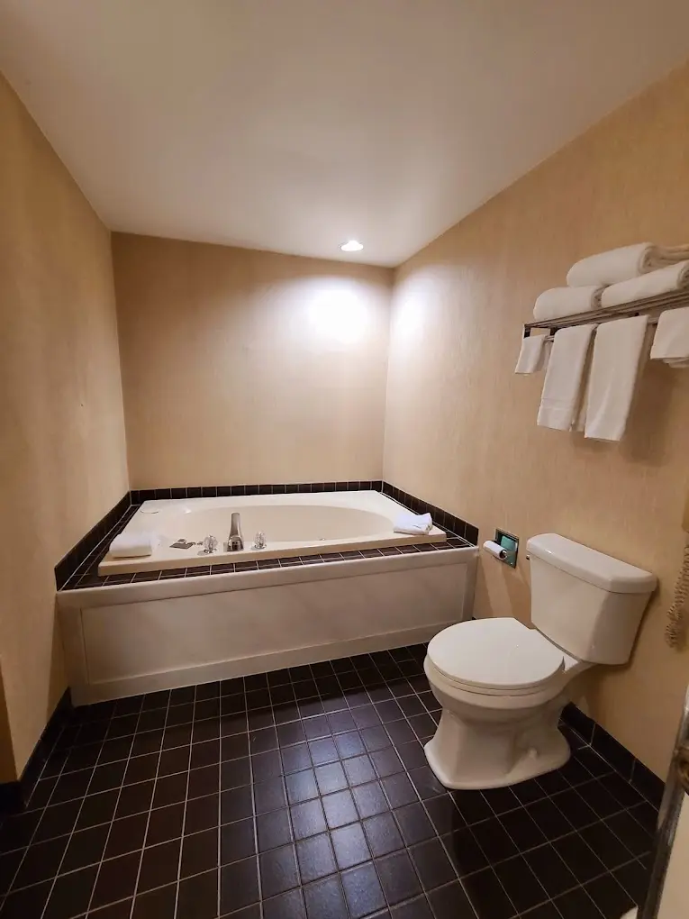 In-room hot tub at Brandywine River Hotel in Chadds Ford, PA