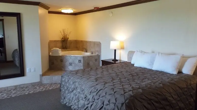 Candlestone Golf & Resort hotel photo 1 in Belding, Michigan