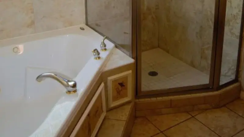 Candlewyck Cove Resort hotel photo 1 in Grove, Oklahoma