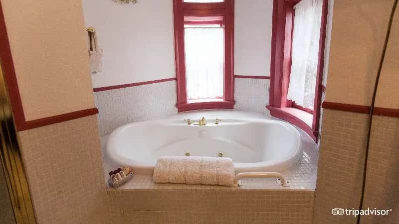 Capitol Hill Mansion Bed & Breakfast Inn in Denver, Colorado