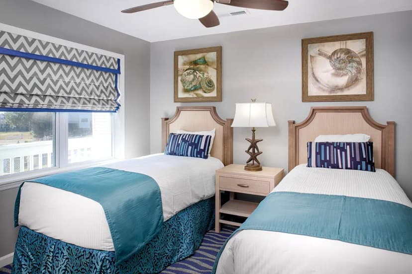 Hotels with jacuzzi in room in Edisto Beach