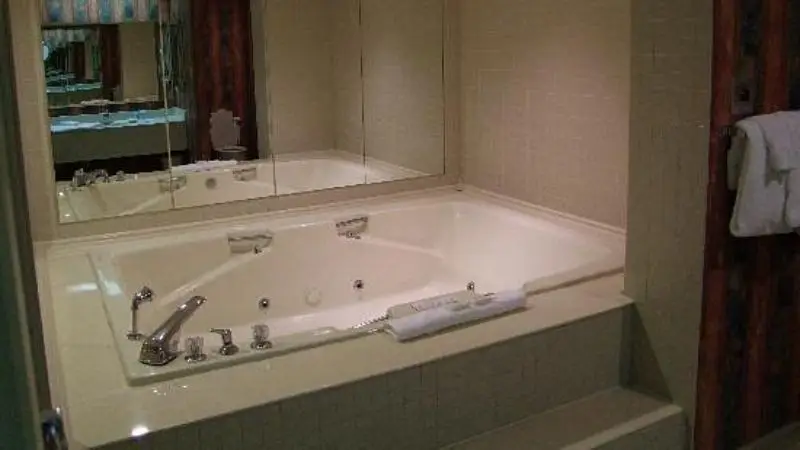 Club Wyndham Resort at Fairfield Bay hotel photo 1 in Fairfield Bay, Arkansas