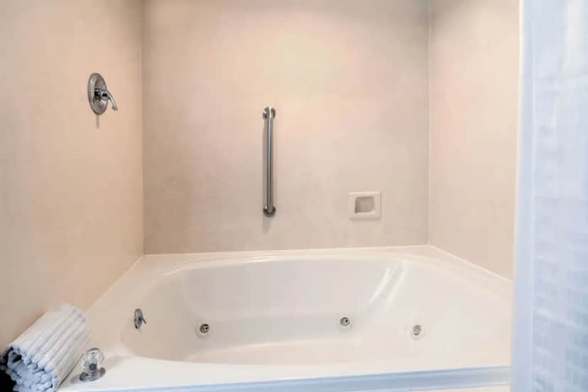 Private in-room jacuzzi tub in the Suite, Non Smoking, Jetted Tub at Comfort Inn & Suites at Dollywood Lane