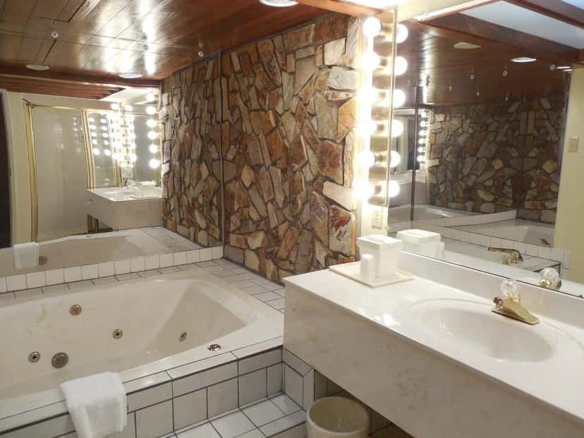 In-room hot tub at Comfort Inn & Suites- Clemson University Area in Clemson, SC