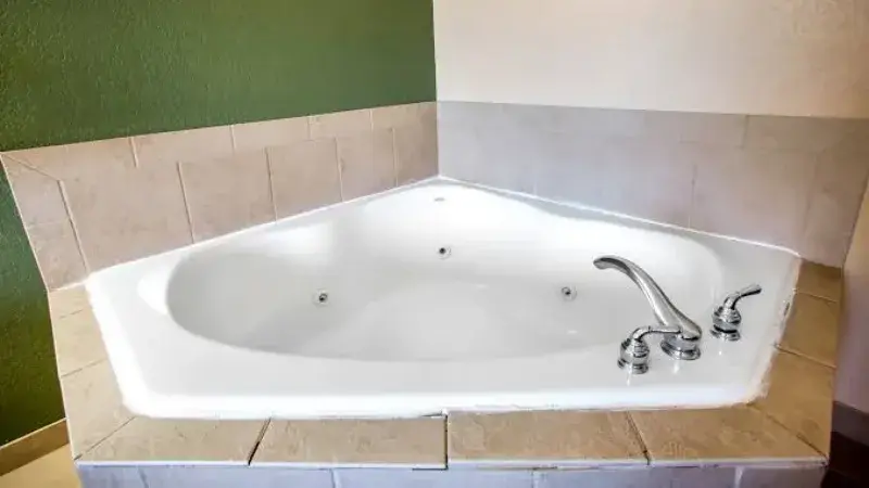 In-room hot tub at Comfort Inn & Suites Dayton North in Butler Township, OH