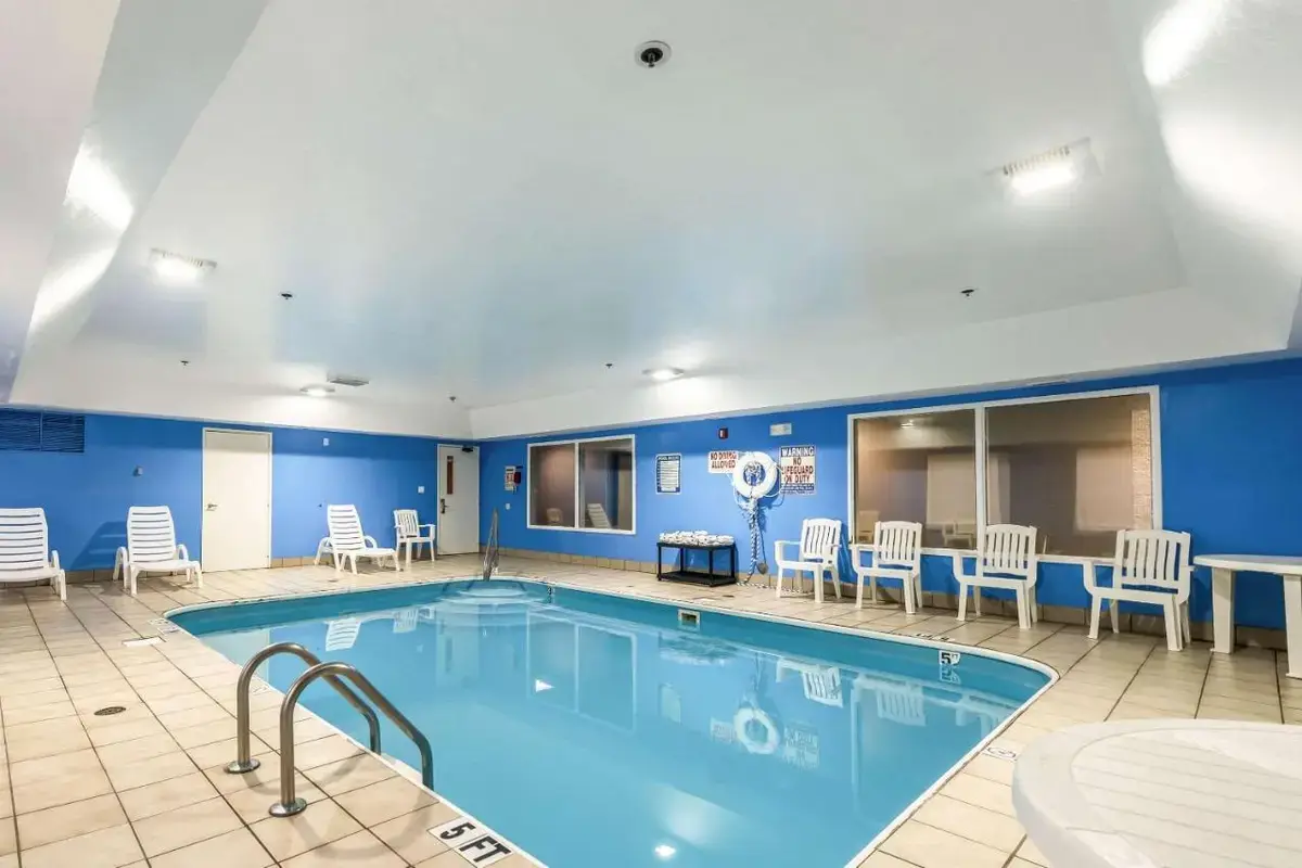 In-room hot tub at Comfort Inn & Suites Dayton Northwest - Englewood in Dayton, OH