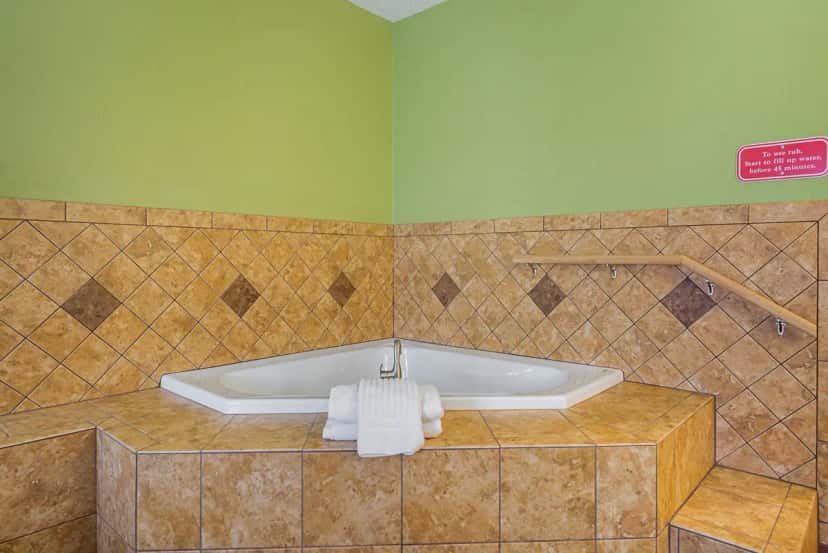 In-room hot tub at Comfort Inn & Suites Dayton Northwest - Englewood in Dayton, OH