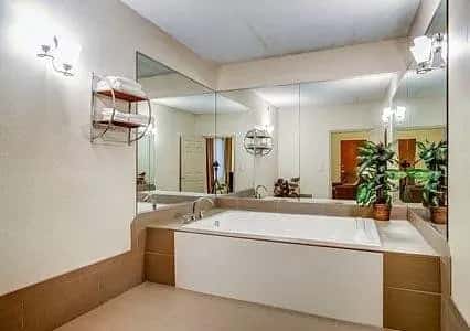 In-room hot tub at Comfort Inn Columbus Near Fort Benning in Columbus, GA