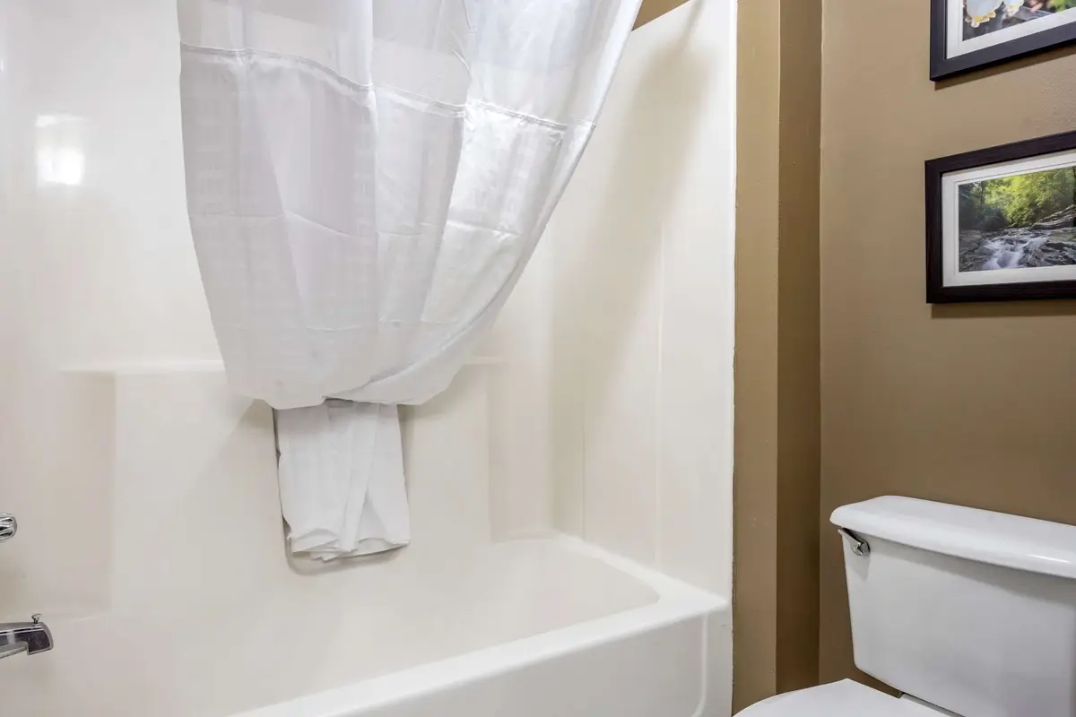 Hotels with jacuzzi in room in Washington