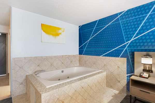In-room hot tub at Comfort Inn Monticello in Charlottesville, VA