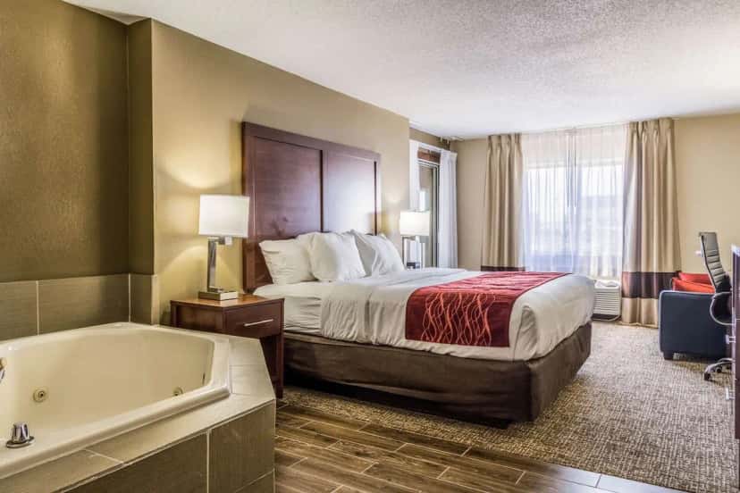 In-room hot tub at Comfort Inn Norwalk Sandusky South in Norwalk, OH