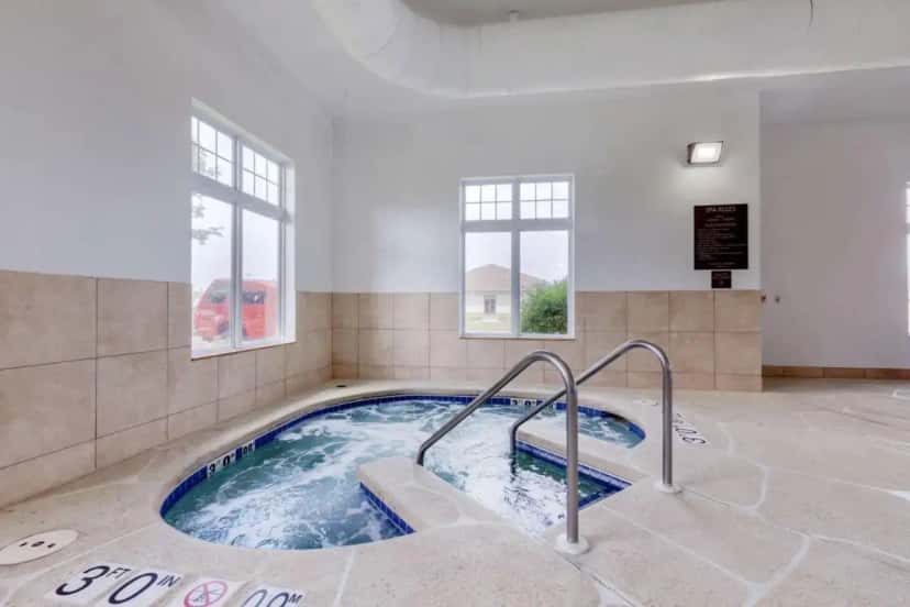 In-room hot tub at Comfort Inn Plover-Stevens Point in Plover, WI