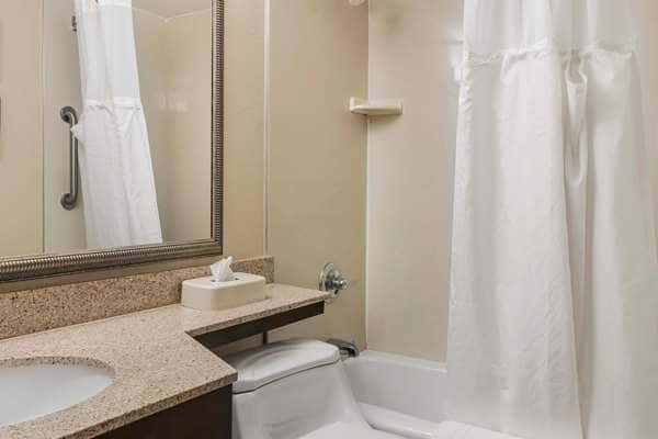 Jetted bathtub at Comfort Inn - Pocono Mountains