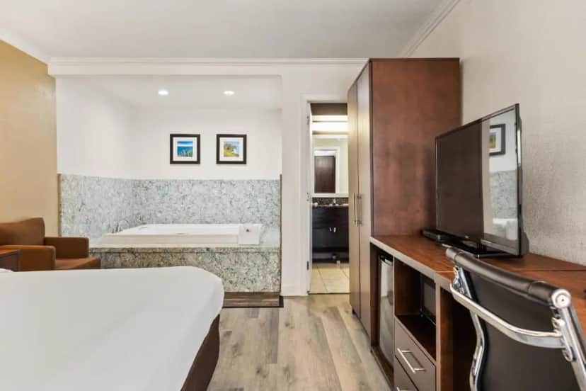 Private in-room jacuzzi in the King Room with Hot Tub - Non-Smoking at Comfort Inn Santa Cruz