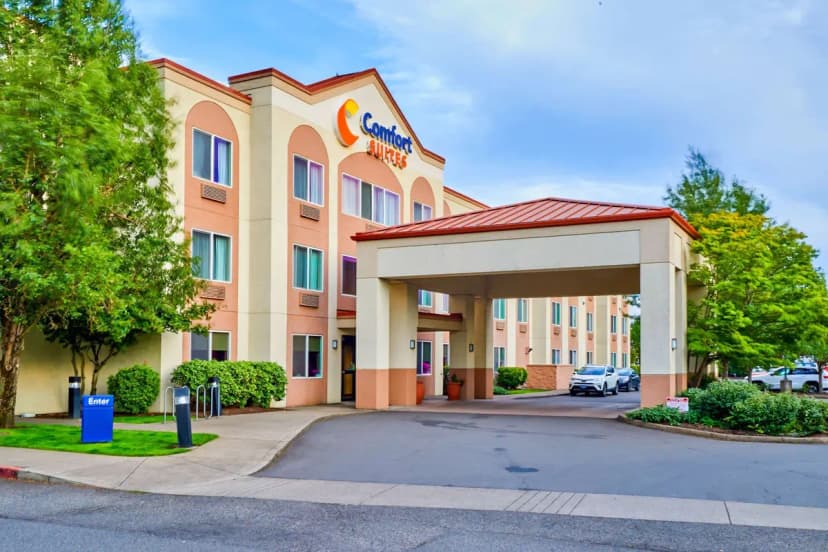 Hotels with jacuzzi in room in Springfield