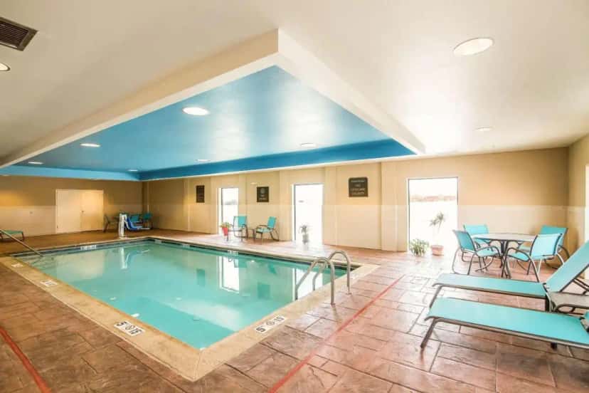 In-room hot tub at Comfort Suites Dodge City in Dodge City, KS