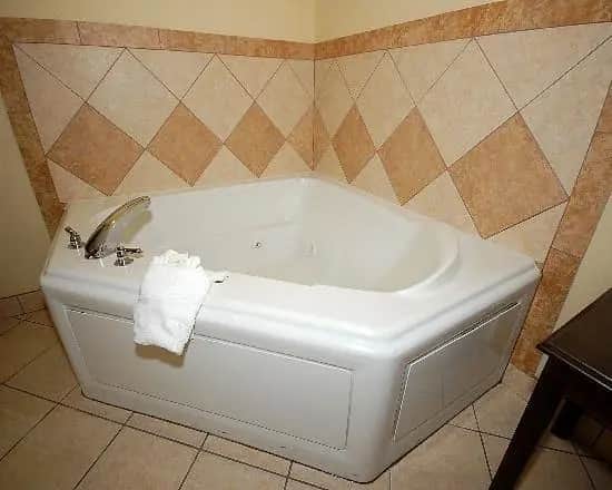 Comfort Suites Eugene — suite